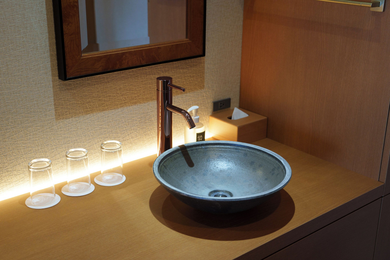 Bathroom 4, SENSHIN WAHO, Awaji
