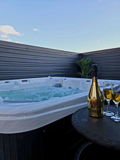 Sport & Beauty 4, Cozy Home near City Center with Hot tub, Philadelphia