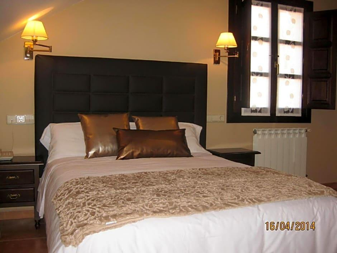 Bedroom 3, Hotel Rural Entremontes, Asturias