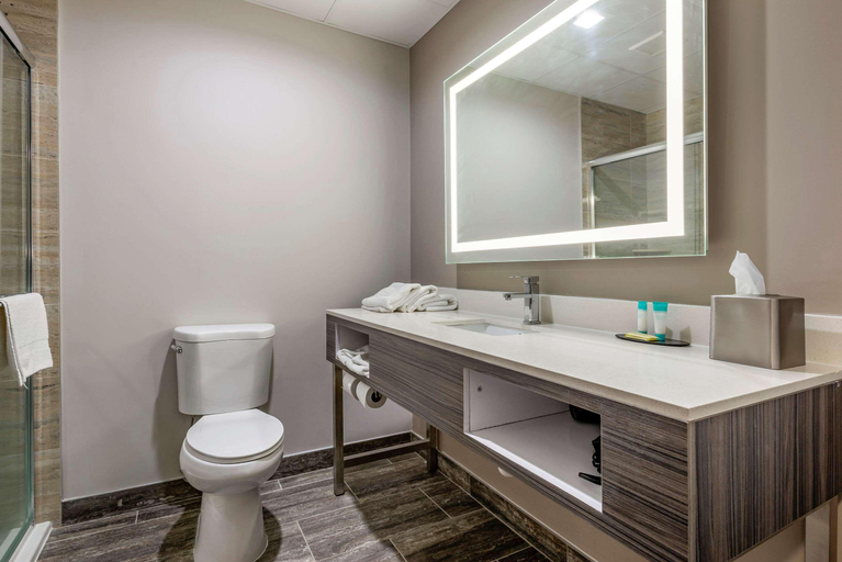 Bathroom 4, The Waves Hotel An Ascend Hotel Collection Member, Cape May