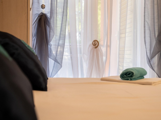 Bedroom, Apartments Palma -Studio with Balcony  and Sea View Mali, Omiš