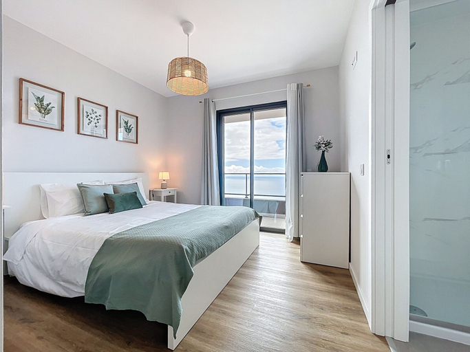 Room 4, Atlantic Haven by Atlantic Holiday, Santa Cruz
