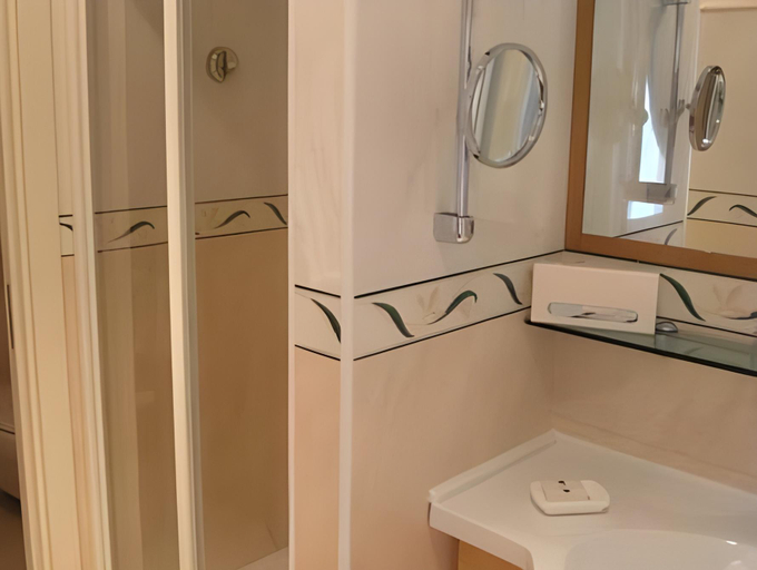 Bathroom 4, Aparthotel England, Rimini