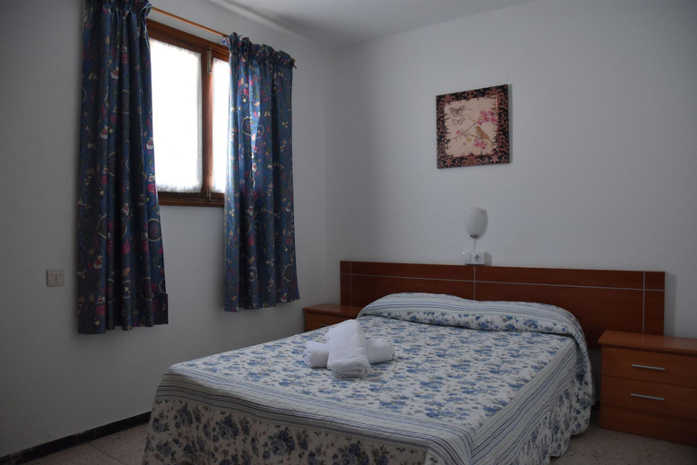 Bedroom 3, Pensión Eva, Las Palmas