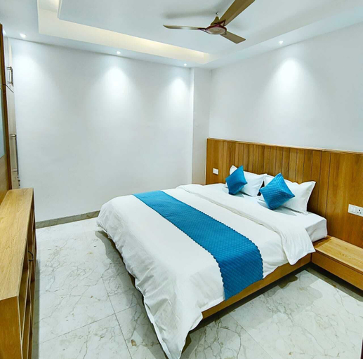 Bedroom 3, The Crown A Pinnacle of Luxury, Garhwal