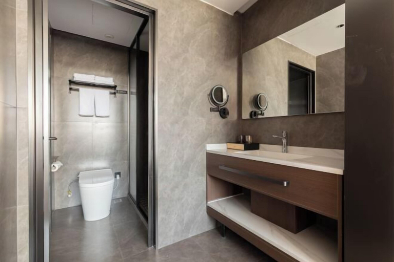 Bathroom 4, Zhouji Hotel, Zhoushan