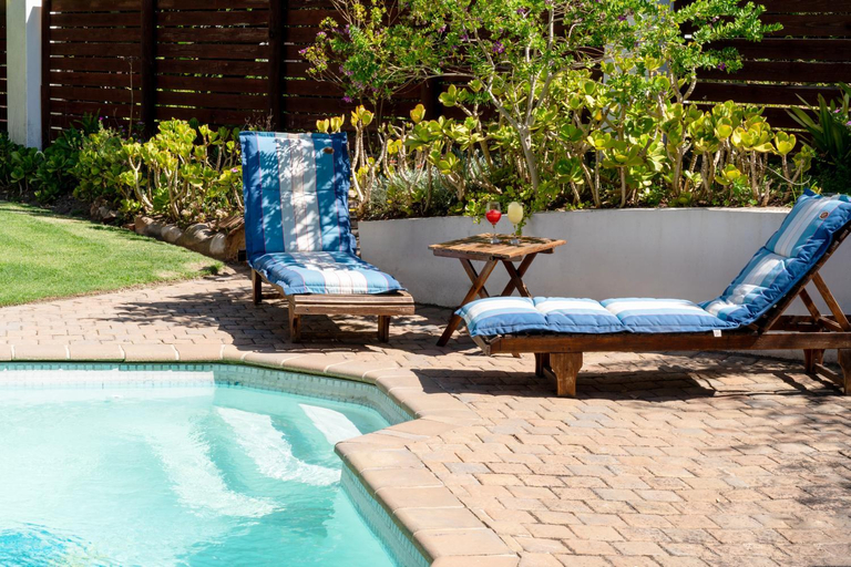 Sport & Beauty 2, Cycads on Sea Guest House, Cacadu