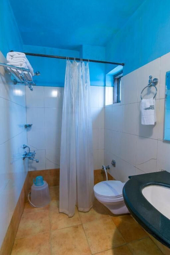 Bathroom 4, Harithagiri Hotel, Wayanad