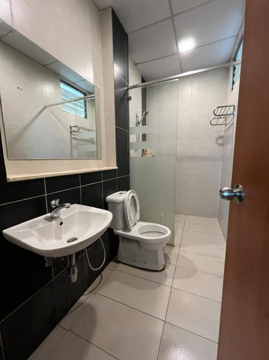 Bathroom 3, NEW 6pax 3BR Sunrise view 100m Attractive Places Kea Farm, Cameron Highlands