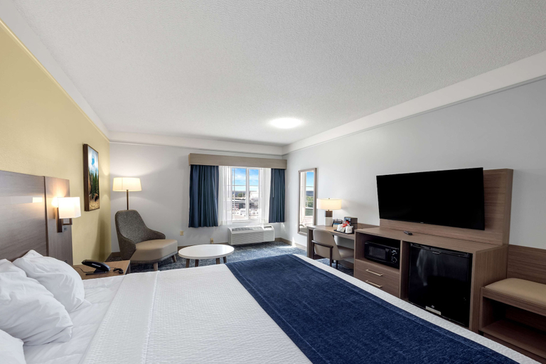 Bedroom 3, SureStay Plus Hotel by Best Western Billings, Yellowstone