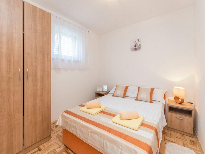 Bedroom 2, Apartments Lilly - Two Bedroom Apartment with Terrace and Sea View, Pašman