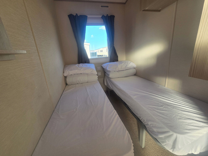 Room 3, Robinhood 3 Bed Standard Caravan, Denbighshire