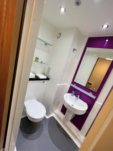 Others 3, 5 Bed Apartment @ Astor House by Pureserviced, Plymouth