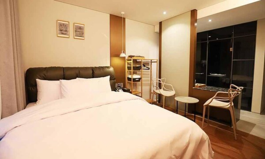 Bedroom 3, Namyangju Dolcecasa Hotel, Namyangju