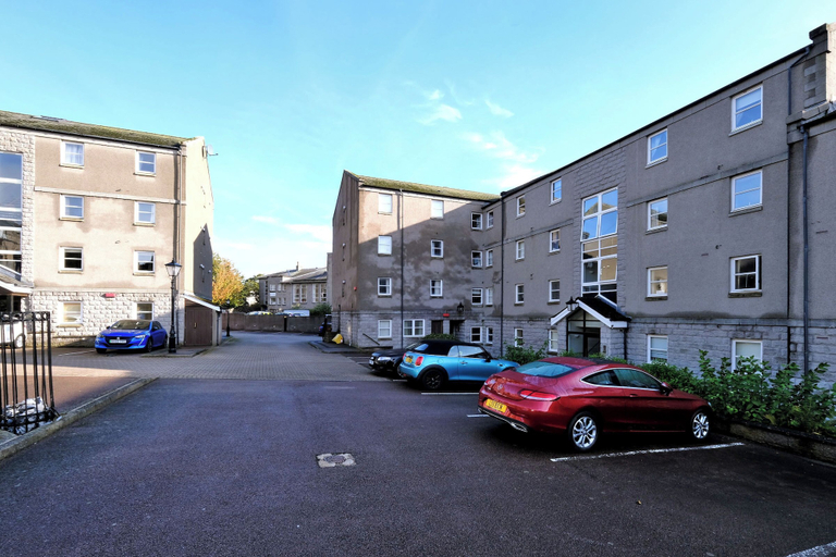 Public Area, Orange Apartments - Belgrave Mansions, Aberdeen