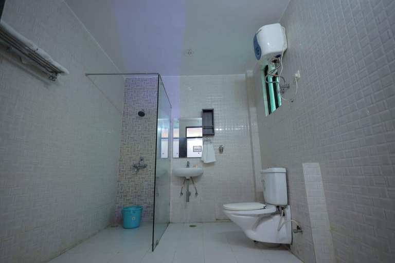 Bathroom 4, Shakti villa home stay, Agra