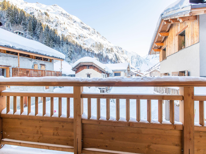 Others 4, Vanoise Chalet in Prime Location, Savoie