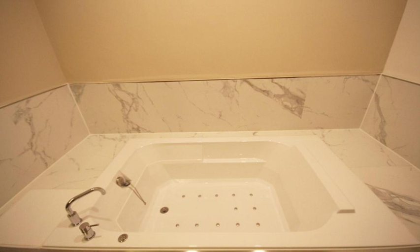 Bathroom 5, Iksan Fourseason Hotel, Iksan