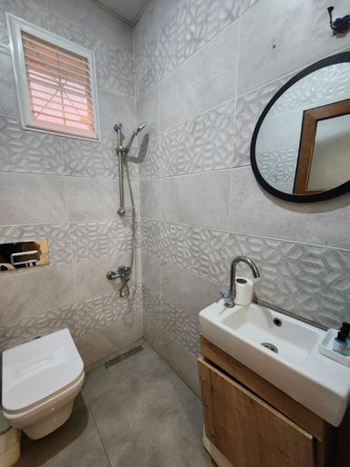 Bathroom, Acet Residence, Beyoğlu