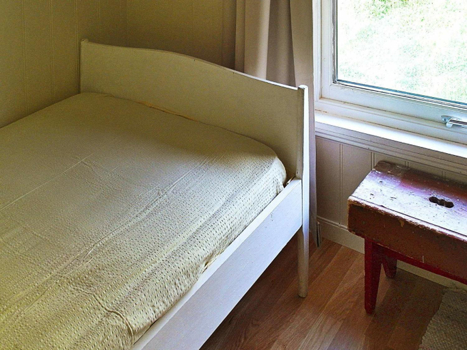 Bedroom 2, person holiday home in Arnoyhamn, Skjervøy