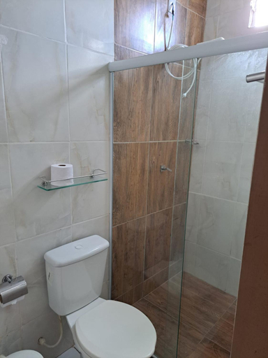 Bathroom 2, Cantinho da Rapha, Cairu