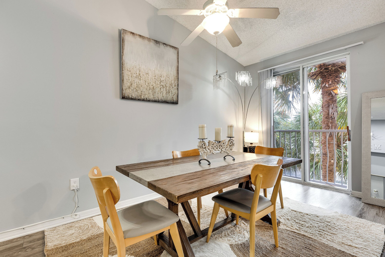 Others 4, 2Bedroom 2Bath Water View Apartment, Broward