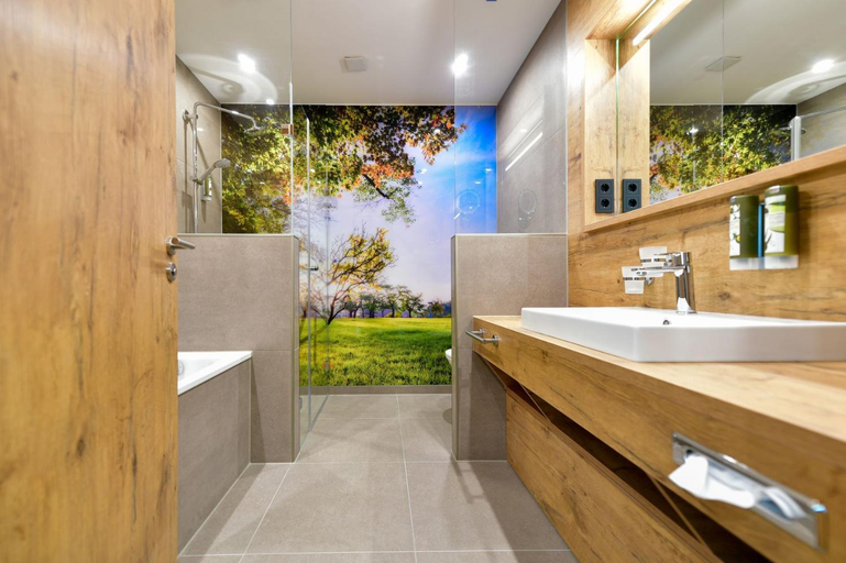 Bathroom 5, Best Western Plus Parkhotel & Spa Cottbus, Cottbus