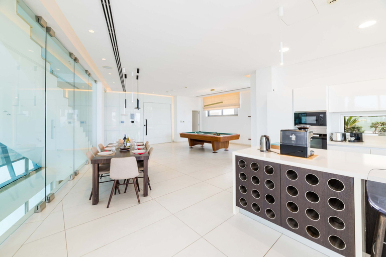 Room 3, Vivo Mare Panorama Beachfront Villa