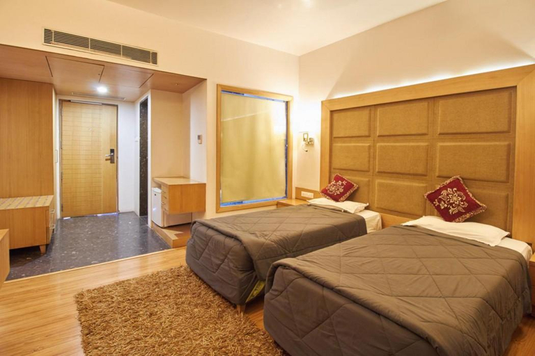 Bedroom 2, Hotel Host Inn, Ahmadabad