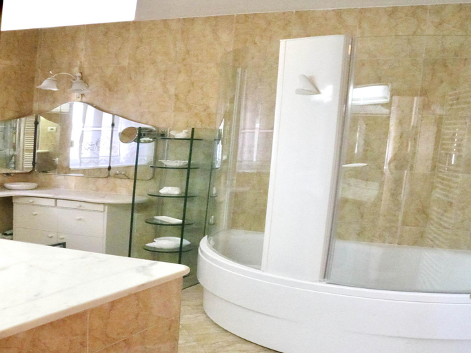 Bathroom 3, Luxury Suite Jasmin-Two Bedroom Suite with Hot Tub, Split