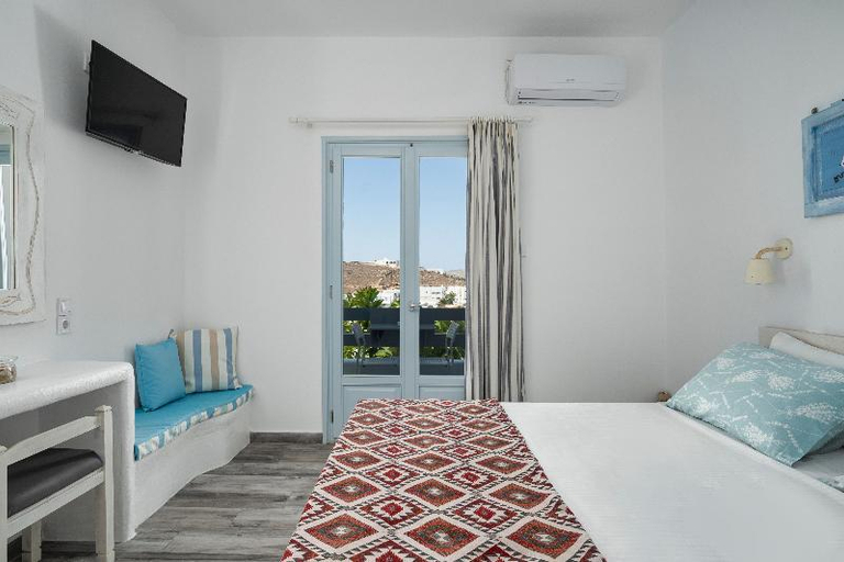 Bedroom 3, Iris Hotel, South Aegean
