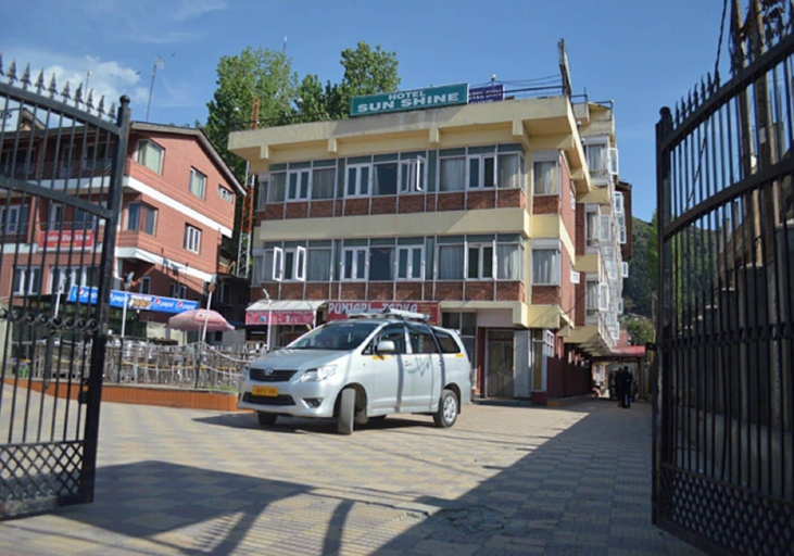 Exterior & Views, Hotel Sunshine-Dal Lake Srinagar, Srinagar