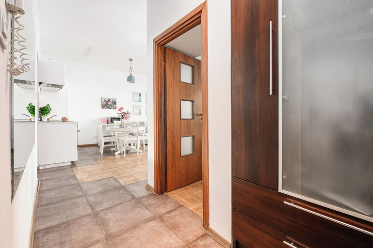 Others 3, ShortStayPoland Krucza - B34, Warsaw