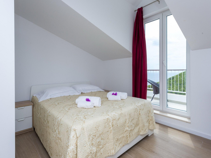 Bedroom 2, Villa Dundo Pero - Four Bedroom Villa with Swimming Pool and Sea View, Mljet