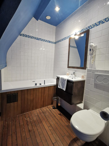 Bathroom 2, Hotel La Residence Manoir De La Salamandre, Seine-Maritime