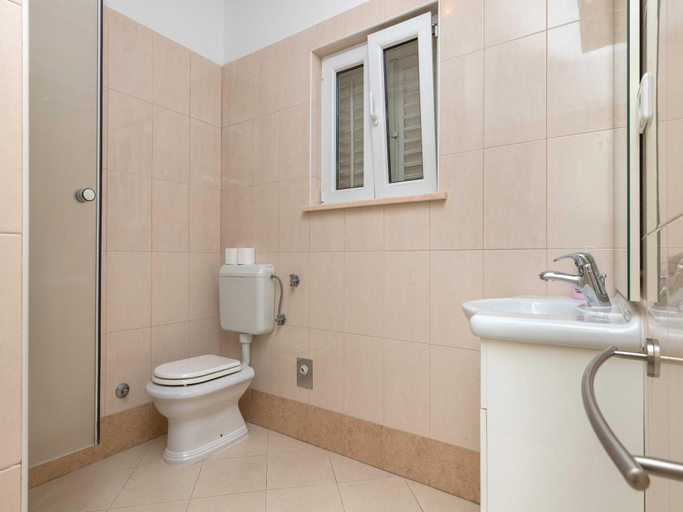Bathroom 2, House Apartments Ariva - Studio Apartment with Balcony 3 Adults - A1, Dubrovnik
