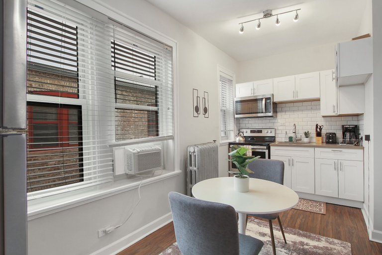 Others 5, 1BR Cozy Apt - Harper 404, Cook