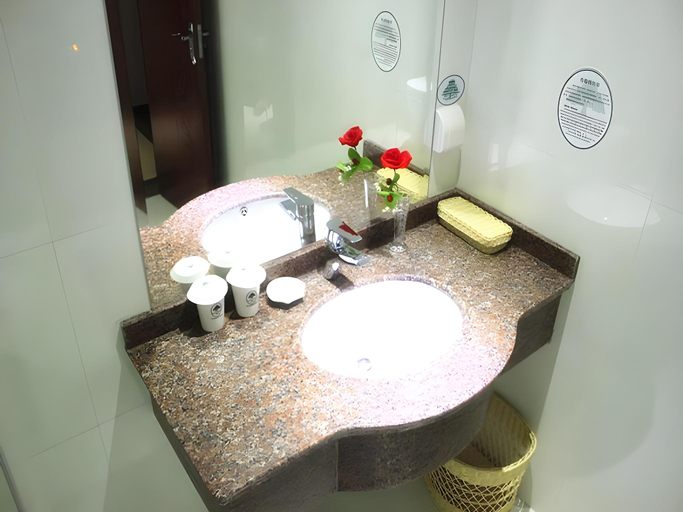 Bathroom 4, GreenTree Inn Shanghai Jiading Anting Motor City Express Hotel, Shanghai