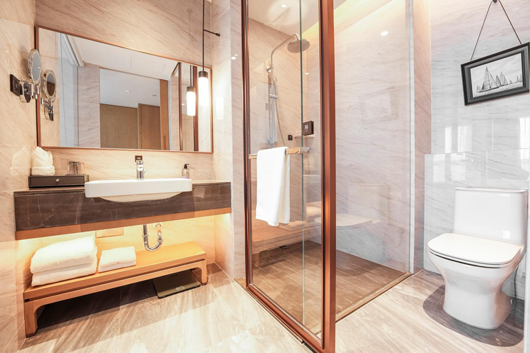 Bathroom 4, Holiday Inn NINGBO XIANGSHAN DAMU BAY, Ningbo