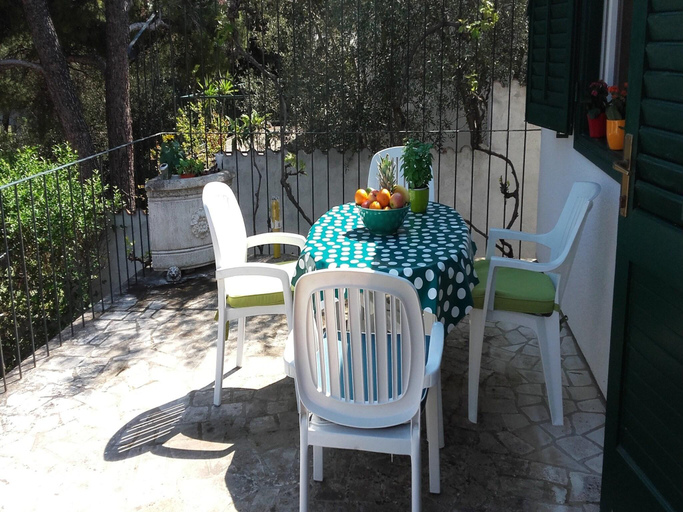 Others 4, Holiday Home Pavarotti-Three Bedroom Holiday Home with Terrace, Supetar