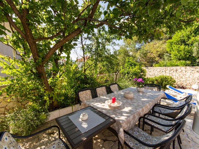 Others 5, Villa Stil - Studio Apartment with Balcony and Sea View 201, Okrug