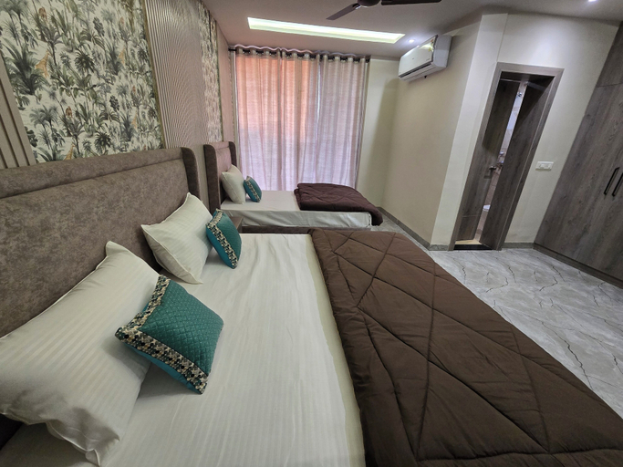 Others 4, Zipcode Stay, Agra