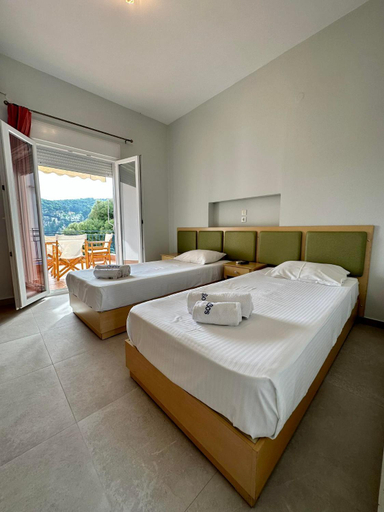 Bedroom 3, Kavos Hotel, Thessaly