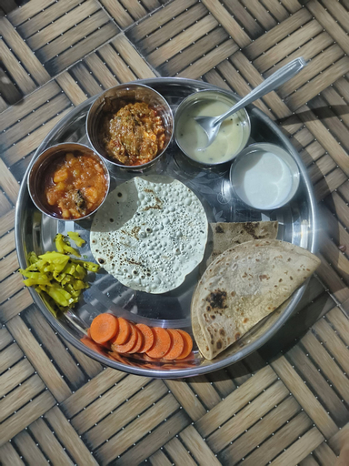 Food & Drinks 5, Gir Rajwadi Farm & Resort, Junagadh