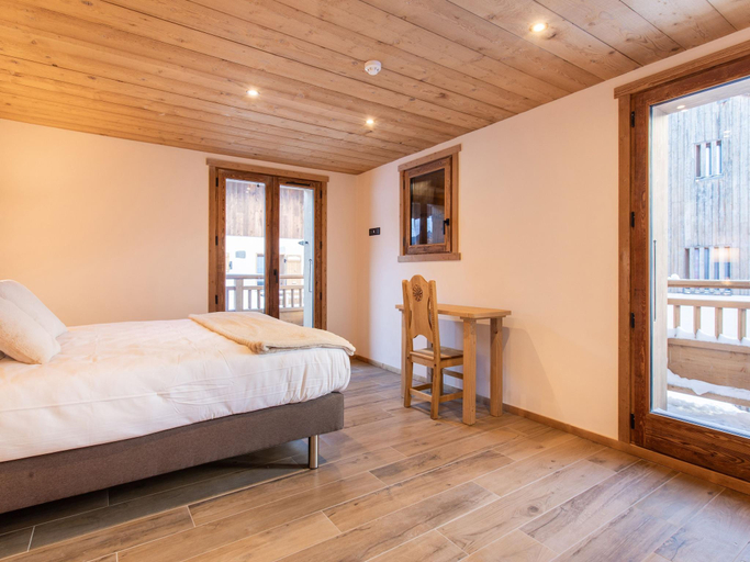 Bedroom 3, Vanoise Chalet in Prime Location, Savoie