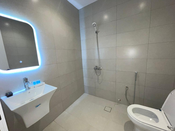 Bathroom, ZAHRAH al RWODH SUITES زهره الروضه للشقق الفندقيه, Riyadh
