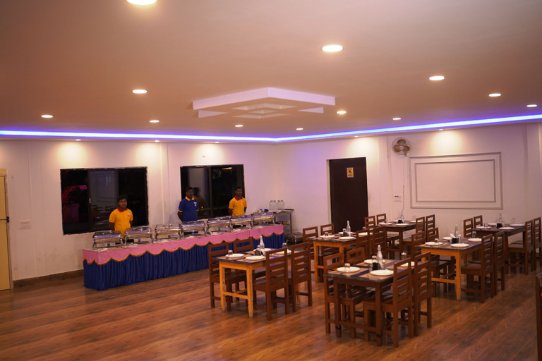 Food & Drinks, Gangotri Resort, Jalpaiguri