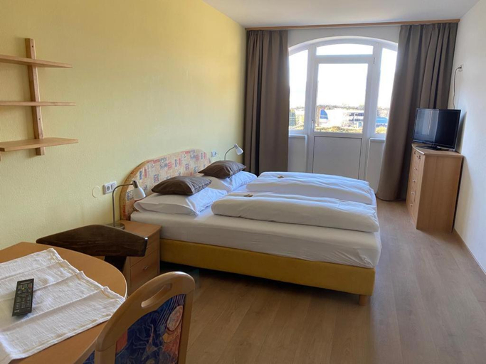 Bedroom 2, Ferienhotel Gewurzmuhle, Sankt Johann im Pongau