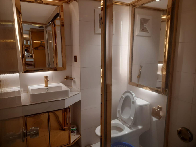 Bathroom, Hotel Razmoni Isha Kha International, Dhaka