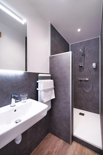 Bathroom 3, Hotel le Christiania, Savoie